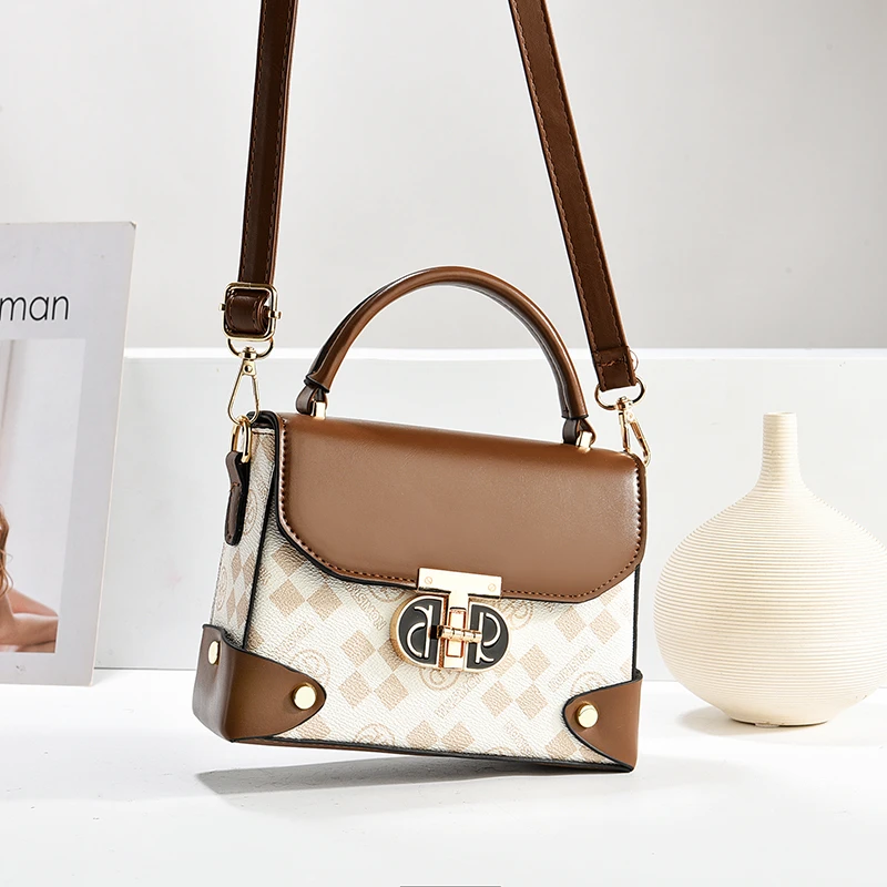 网红小包包女包2025新款流行百搭单肩包洋气高级感女士斜挎小方包