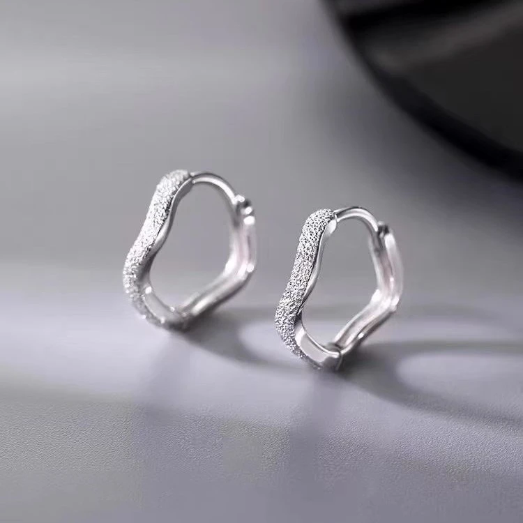 925银耳饰 轻奢磨砂耳扣韩版纯银耳环ins简约时尚小众设计感耳圈