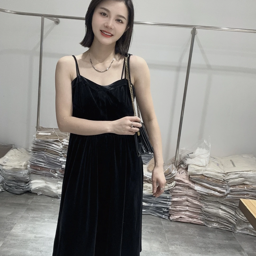 LMM 2010 黑色金丝绒吊带连衣裙女内搭中长裙小个子显瘦外穿