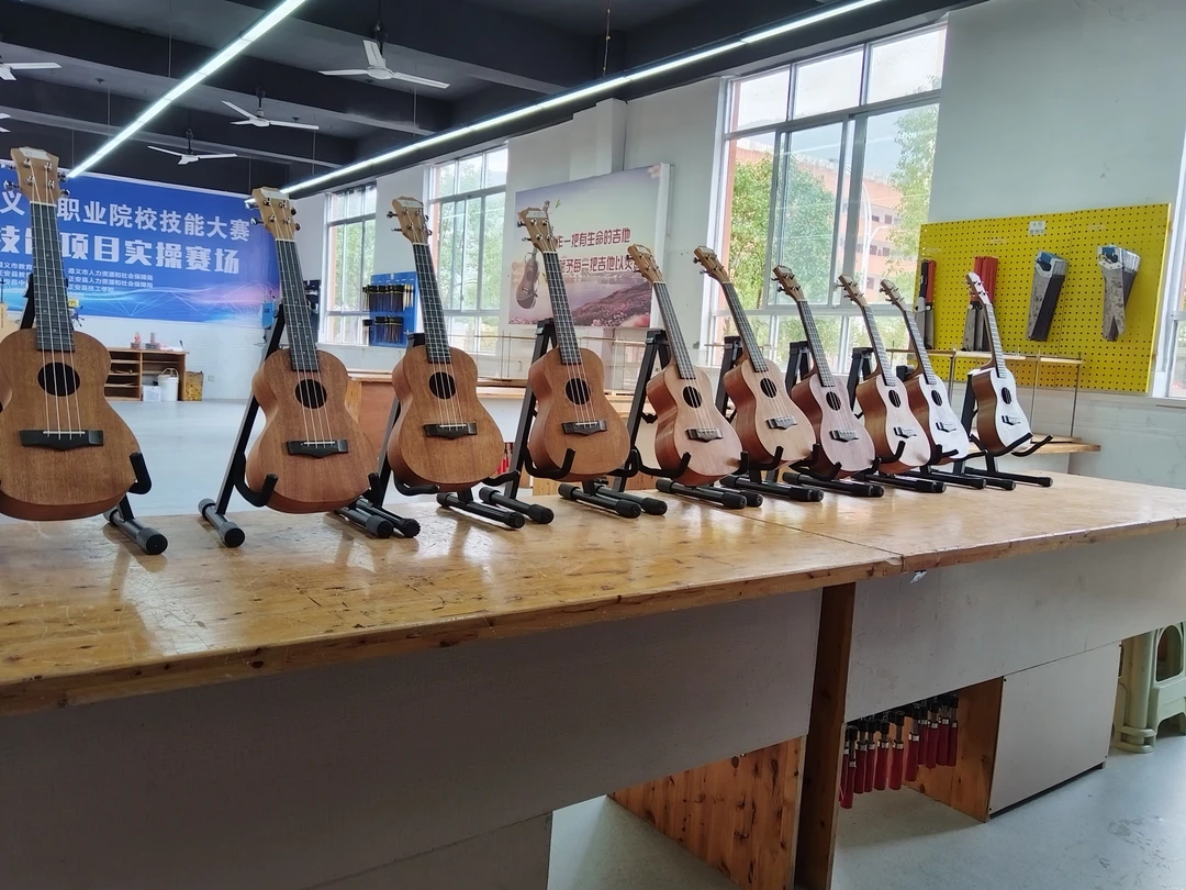 23寸尤克里里四弦小吉他初学者成人学生乐器