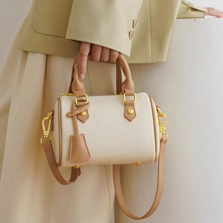 2024夏季爆款网红包包女洋气波士顿枕头包时尚百搭手提单肩斜挎包