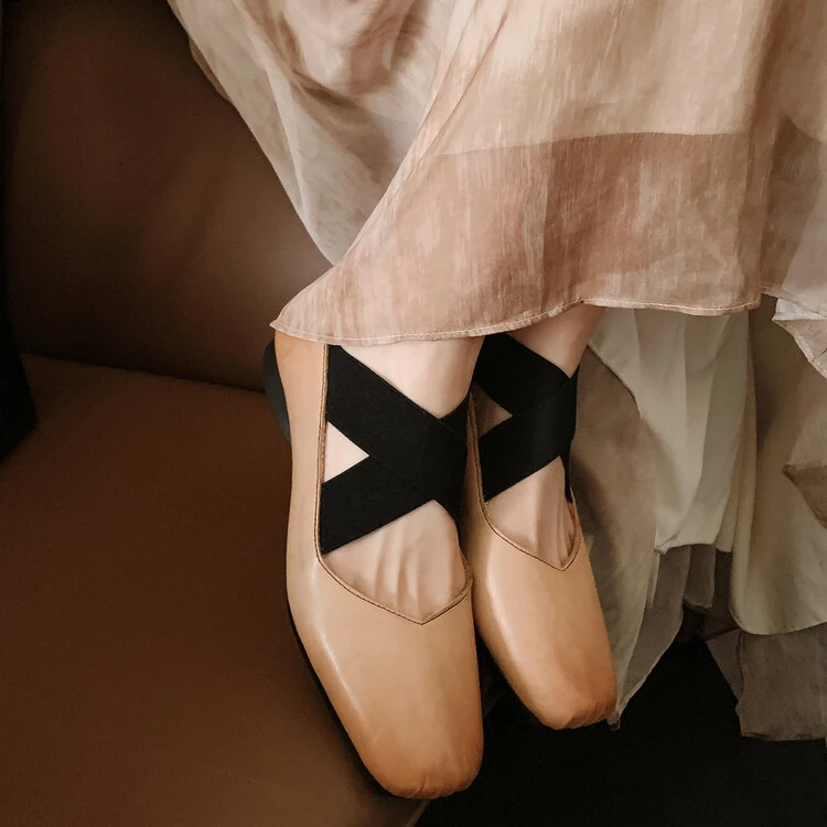 【掌中舞】复古真皮交叉带芭蕾舞鞋风单鞋粗跟方头跟鞋时尚女鞋爆款