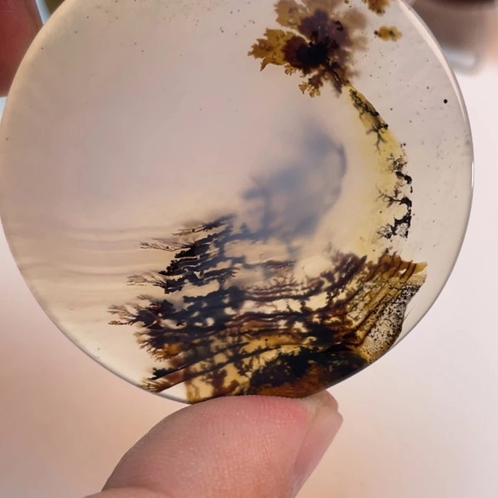 玛瑙/玉髓颈饰未镶嵌念*