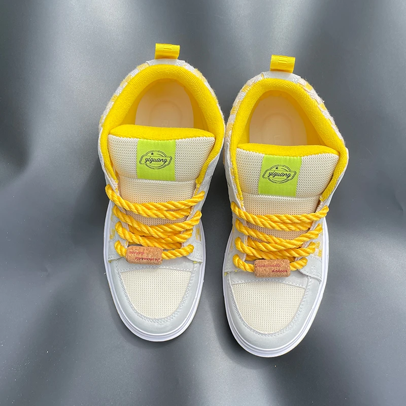 男款帆布鞋浅黄色中帮秋季大码时尚男鞋原创设计韩版情侣板鞋冬季
