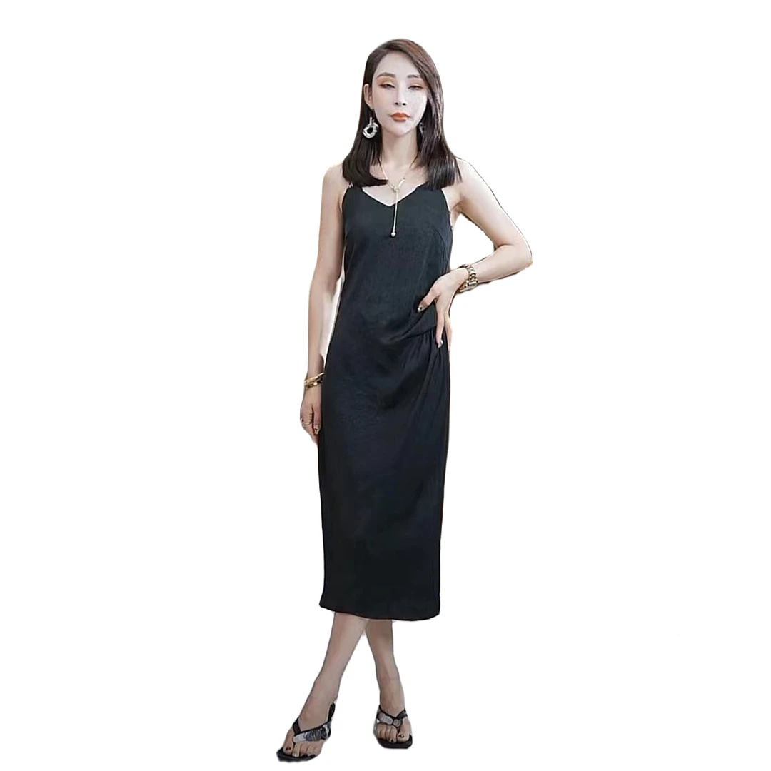 春夏超显瘦连衣裙气质时尚夏季收腰遮肉龟裂纹女士细吊带连衣裙ML