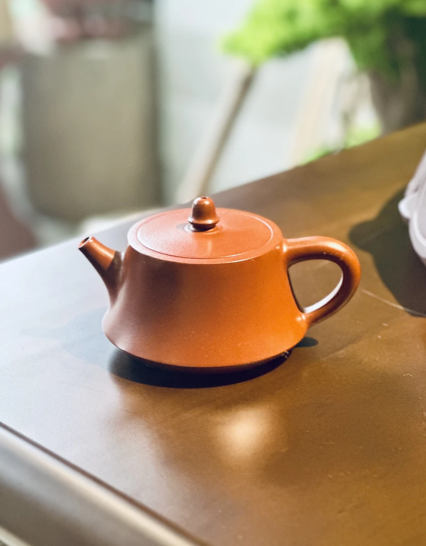 宜兴紫砂庞红俊老师纯手工制作黄龙山原矿大红袍柱础精美功夫茶壶
