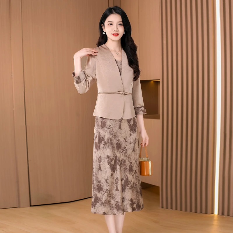 广州十三行爆款连衣裙女春秋2025新款高端重要场合妈妈西装两件套