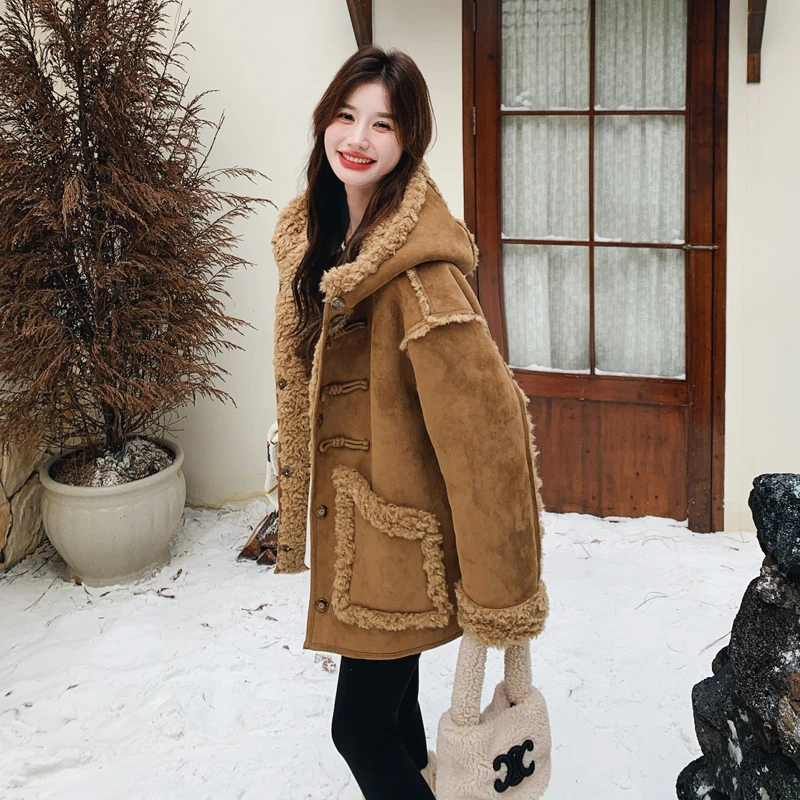 咖色设计感小众皮毛一体外套女2025冬季新款网红爆款连帽保暖棉服