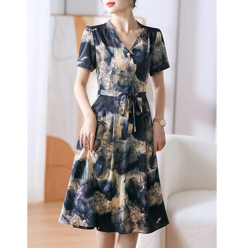 中年妈妈高贵短袖连衣裙女夏季新款中老年女装长裙妇女洋气裙子夏
