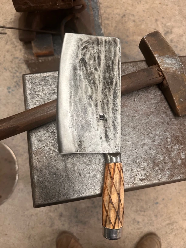 纯手工精工锻打老式菜刀砍鸡鸭鹅排骨斩切刀锋利易磨重约1.2斤