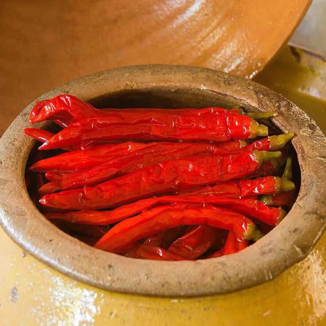 湖南手工饱满老坛酸辣椒酸辣开胃农家老坛酸水泡制200克新鲜味道