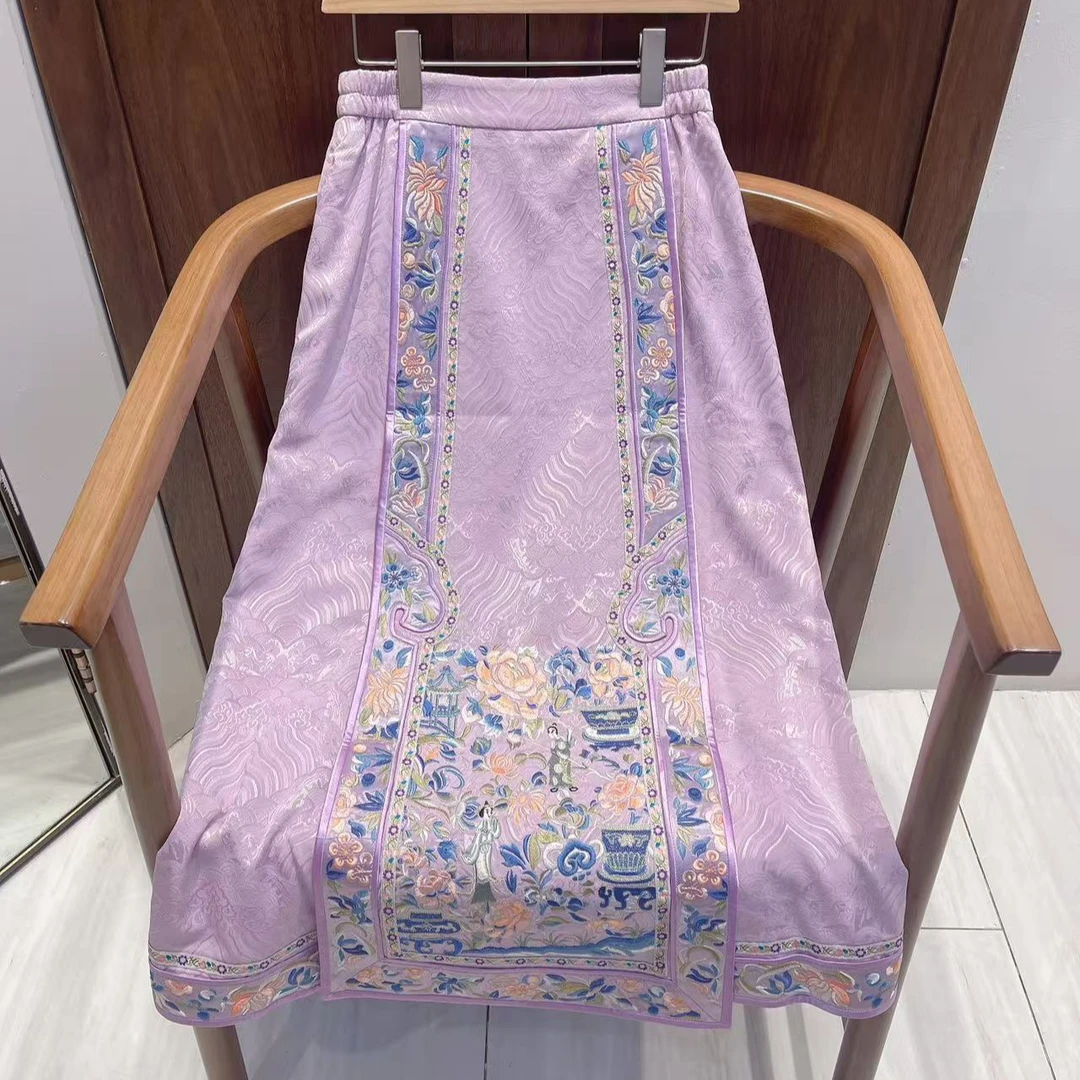 【初见十三郎】新中式国风刺绣马面裙2405105