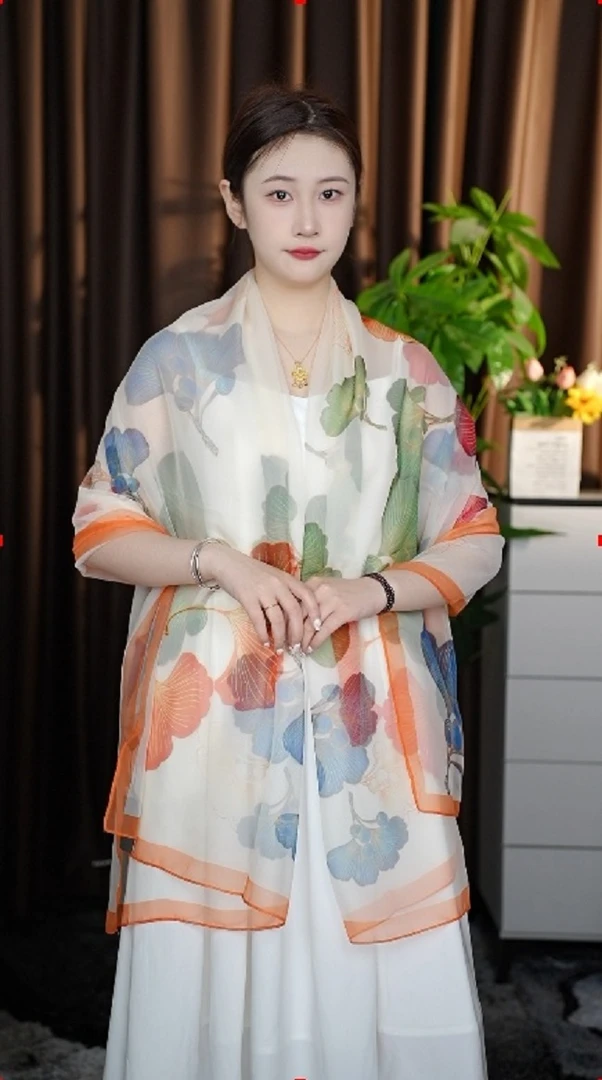 1025 优柔纱130x180左右丝巾沙滩巾