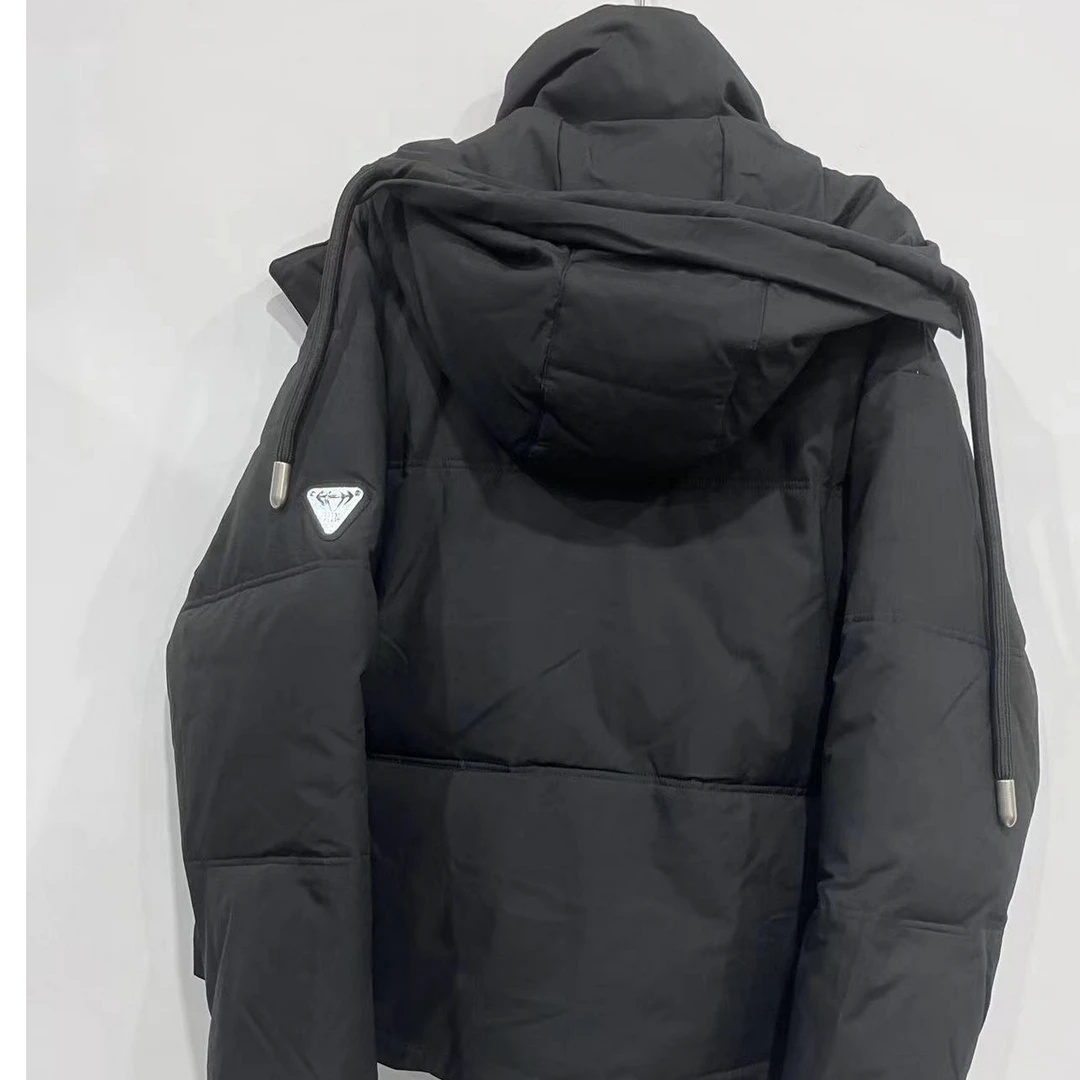 HD-154棉服时尚休闲黑色连帽保暖冬季