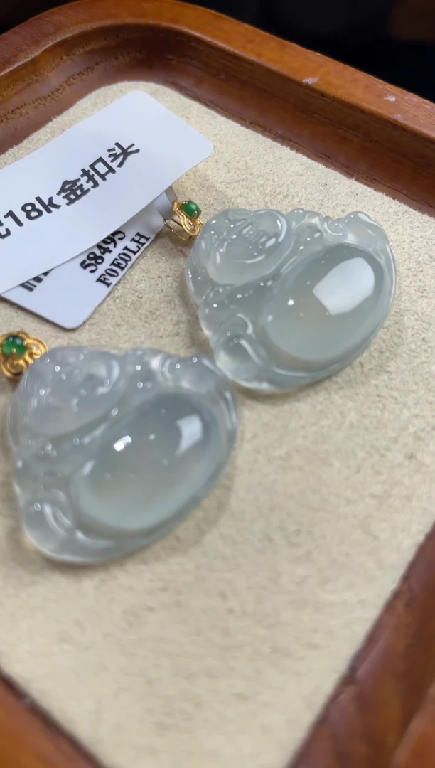 【闪购商品】翡翠颈饰18K金镶嵌-22HDJT0230643多样性发其一