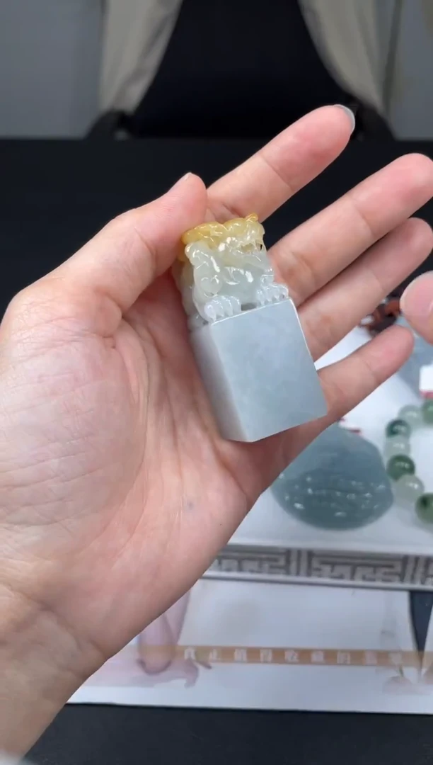 【闪购商品】定制翡翠未镶嵌10-27HDJT0099887
