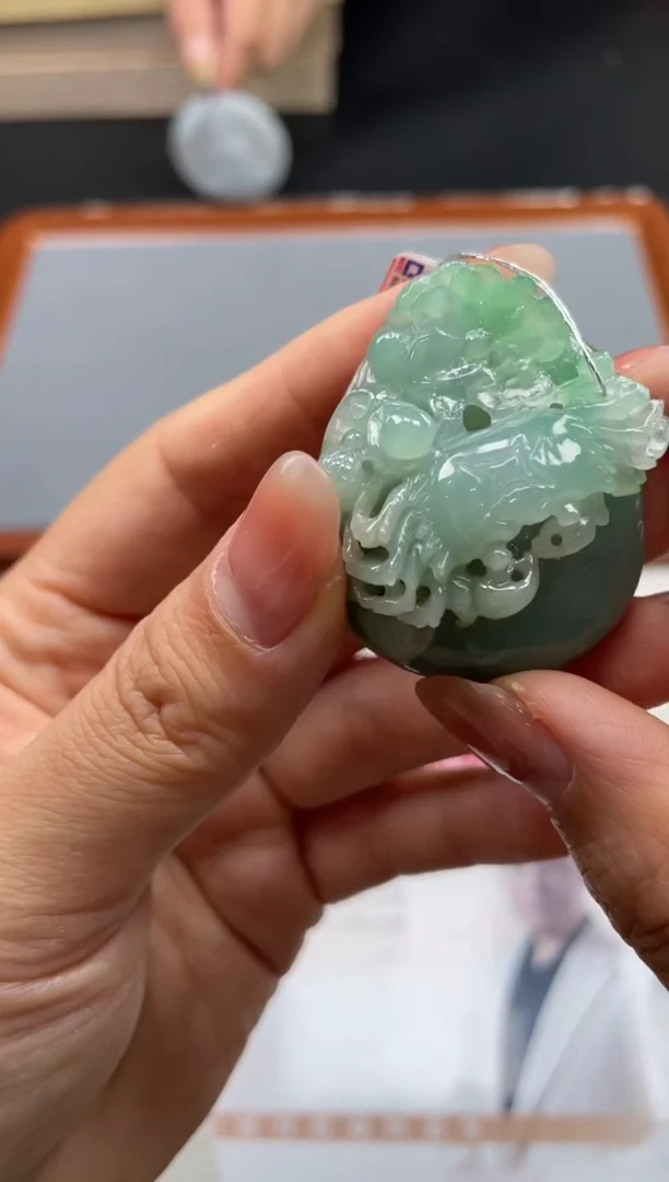 【闪购商品】定制翡翠未镶嵌10-06HDJT0073351