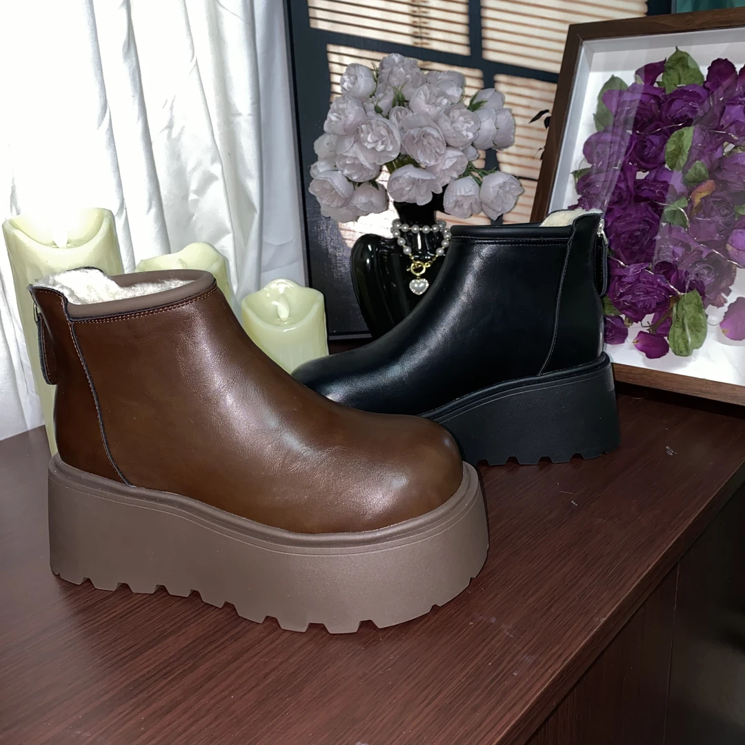 A89 厚底马丁靴女冬季新款小个子加绒保暖增高烟筒短靴