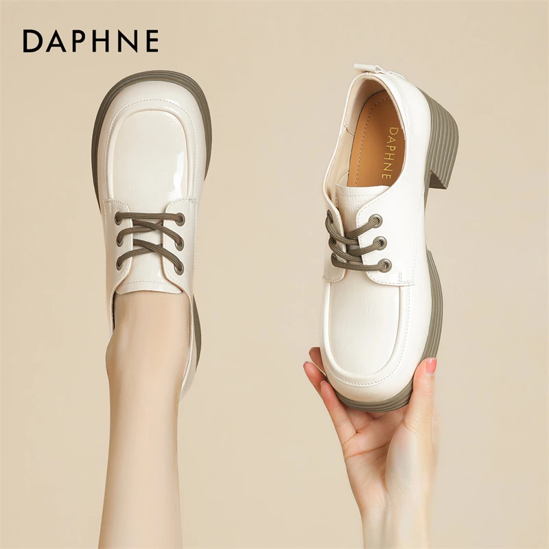 达芙妮女式时尚百搭春秋圆头粗跟系带纯色简约潮流英伦小众乐福鞋
