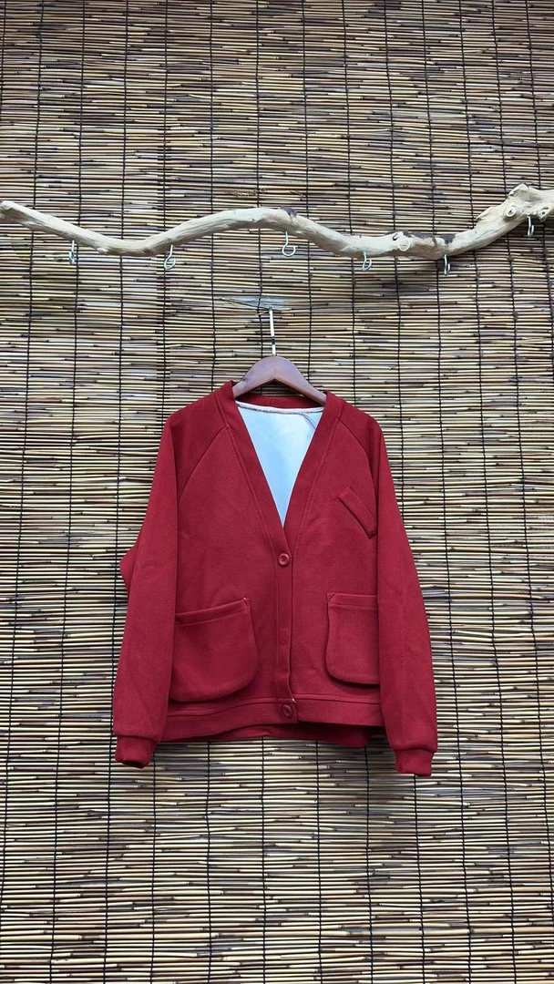 HY    净色上斜口袋下两口袋外套