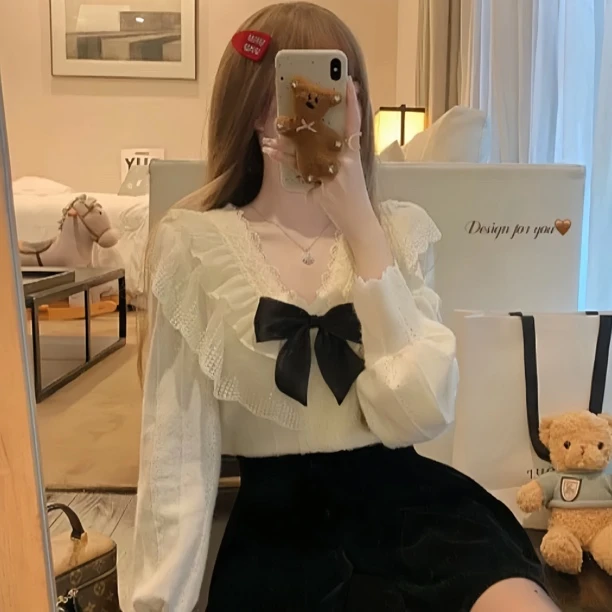 蕾丝衬衫内搭女设计感小众秋冬叠穿甜美别致蝴蝶结上衣