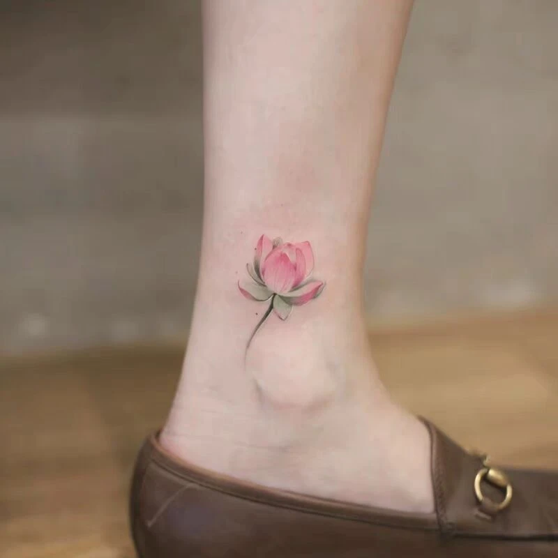 可水洗高颜值国风唯美荷花纹身贴脚踝防水纯欲风逼真半永久不反光