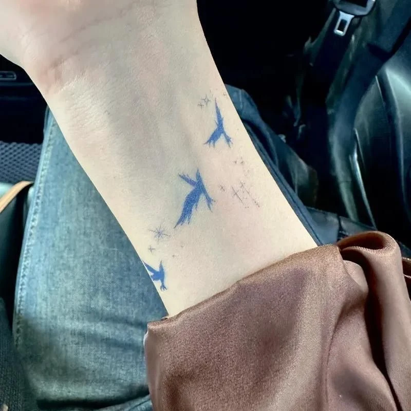 飞向自由的鸟 彩色纹身贴ins小众个性防水持久高颜值小图案手臂女