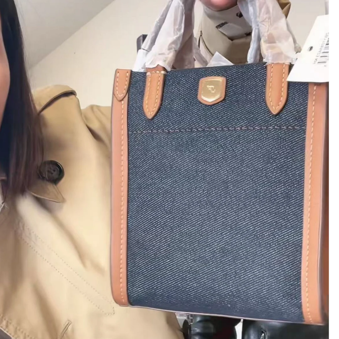 全新未使用  Fossil/化石 专柜款琴谱包女士真皮肩包