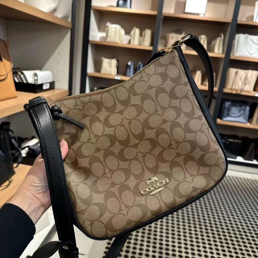 未使用 COACH/蔻驰 经典款老花斜挎包肩包