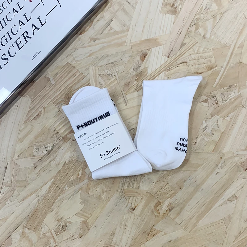 【到位男装新款嘻哈长袜一双】