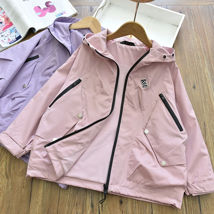 女童洋气大方贴标字母加绒连帽冲锋衣外套 中大儿童百搭上衣秋