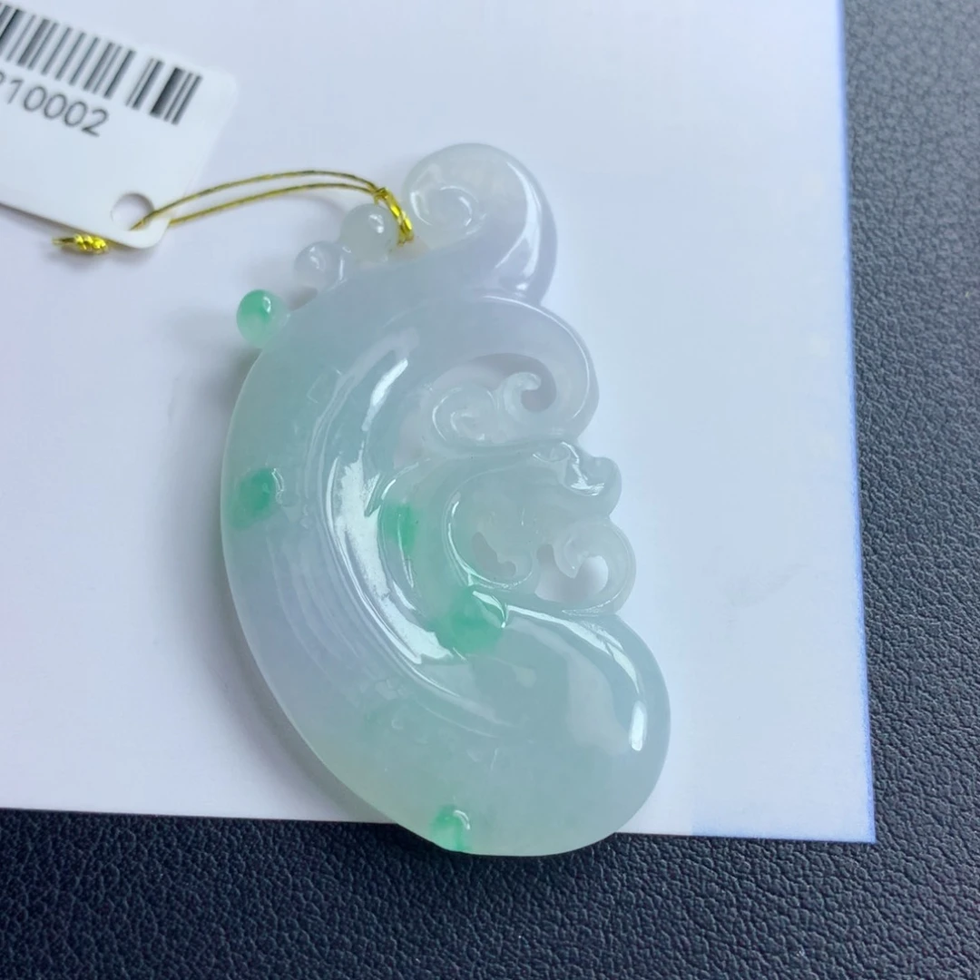 翡翠颈饰未镶嵌龙