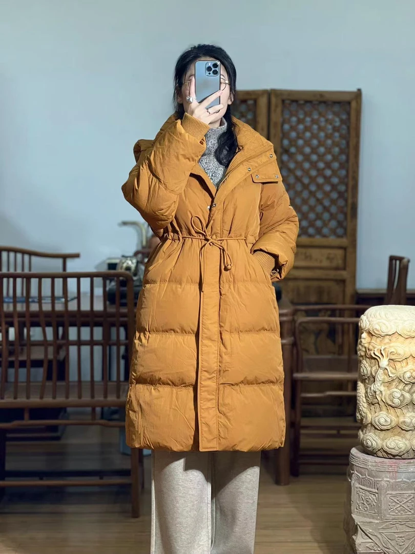 女款时尚经典宽松休闲简约百搭秋冬连帽中长款羽绒服（MT23086）