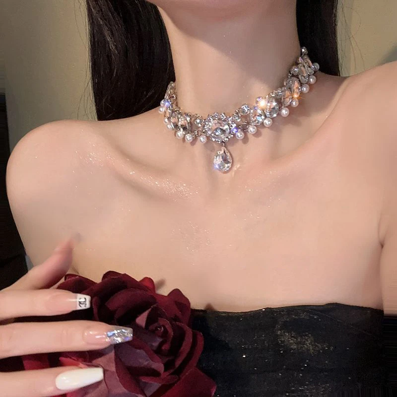 锌合金仿水晶项链 清冷月光~巴洛克ins爆闪项链女2024新小众高级