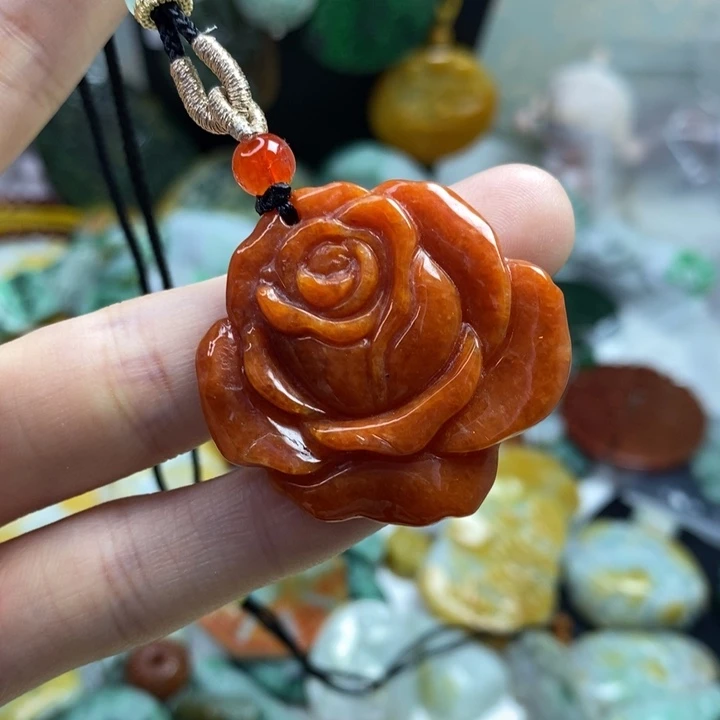翡翠颈饰未镶嵌吊坠