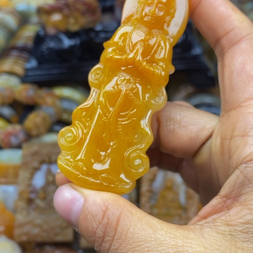 【闪购商品】石英质玉（黄龙玉）颈饰未镶嵌