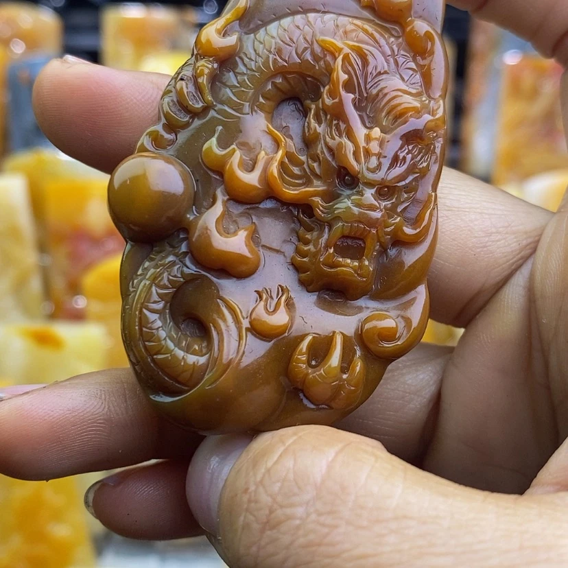 【闪购商品】石英质玉（黄龙玉）颈饰未镶嵌