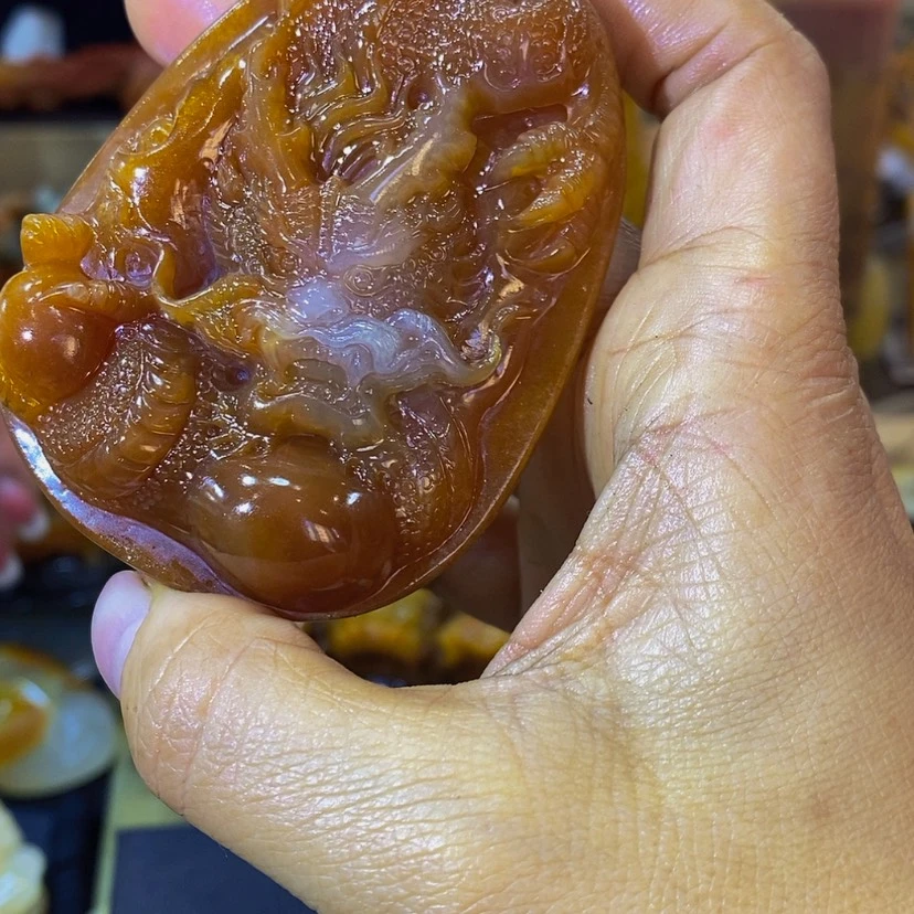 【闪购商品】石英质玉（黄龙玉）颈饰未镶嵌