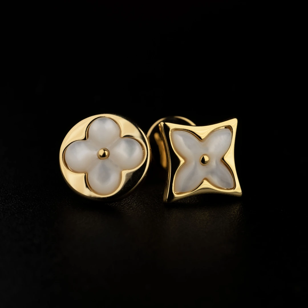 合金耳饰 007 法★【LUIS路易斯】四叶草天然白贝壳立体 高定银针