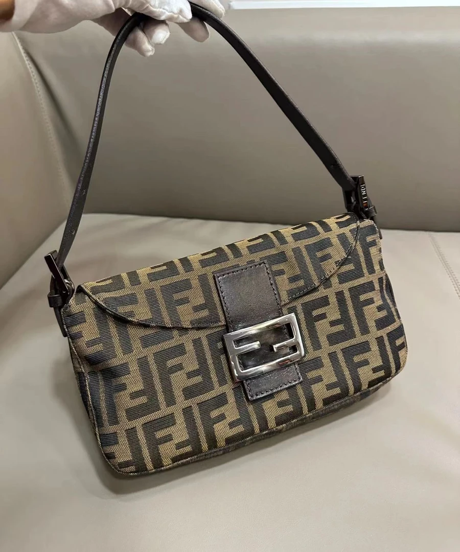 95新 FENDI/芬迪 Fendi/老花双翻盖法棍包/4799
