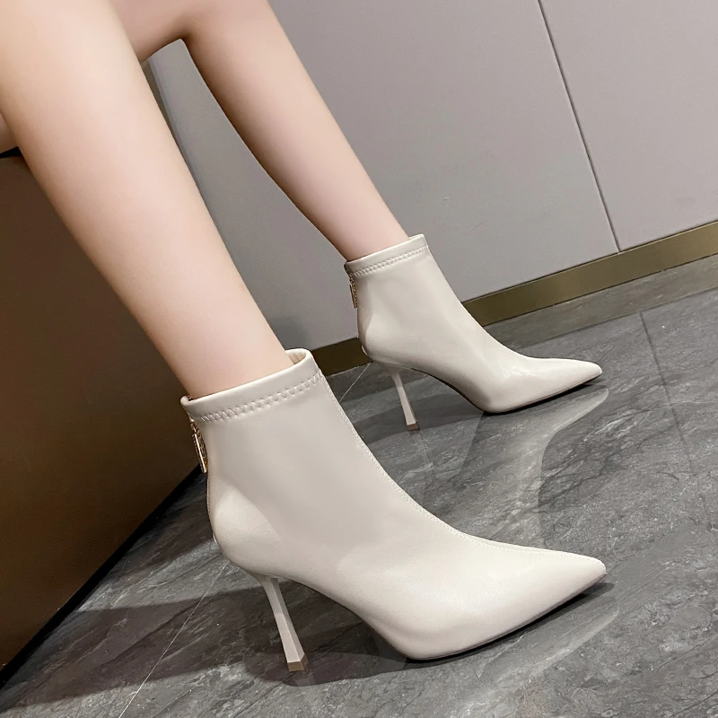 简约气质米色软皮高跟短靴女细跟尖头瘦瘦靴后拉链烟管靴白领裸靴