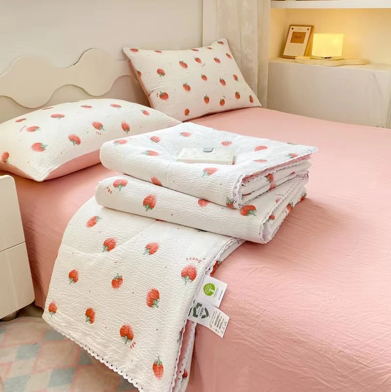 【新疆包邮】泡泡棉夏被四件套 草莓