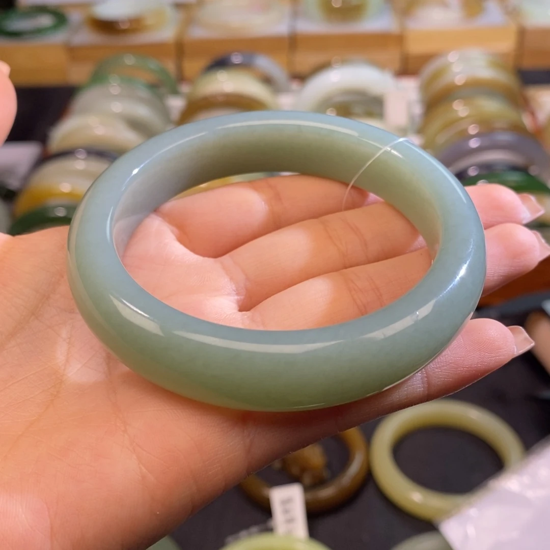 和田玉手镯未镶嵌58