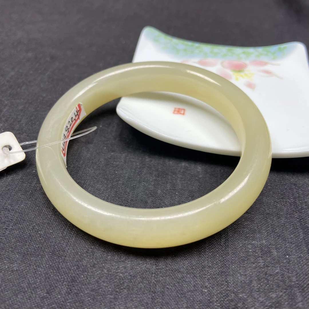 天然和田玉5657蜂蜜水老料微水线油润细腻