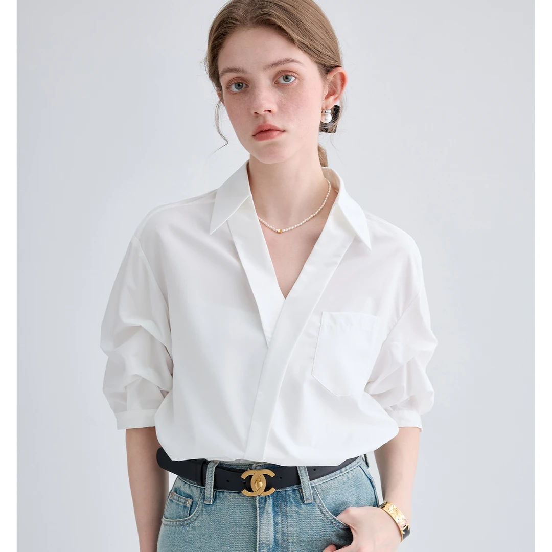 设计感小众衬衫女2025年夏季新款休闲宽松法式V领短袖凉感白衬衣