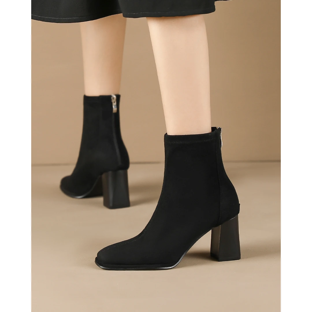 黑色短靴子女2023新款秋冬绒面方头粗跟裸靴小个子增高瘦瘦靴百搭