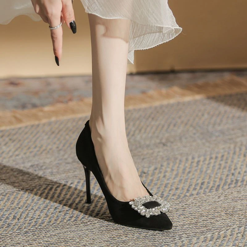 水钻方扣黑色高跟鞋女2023秋季新款软底细跟小众设计感时尚单鞋女
