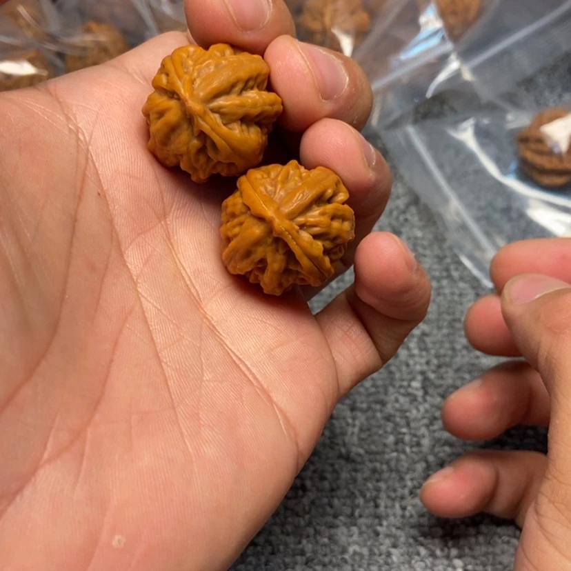 【闪购商品】文玩核桃把件