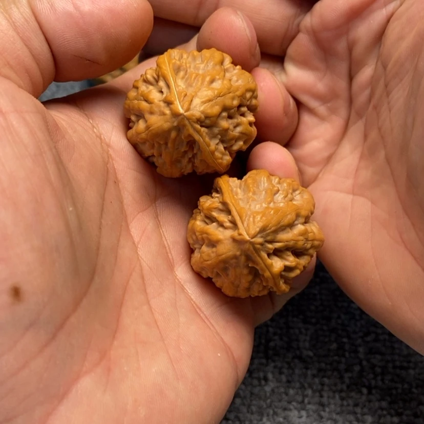 【闪购商品】文玩核桃把件