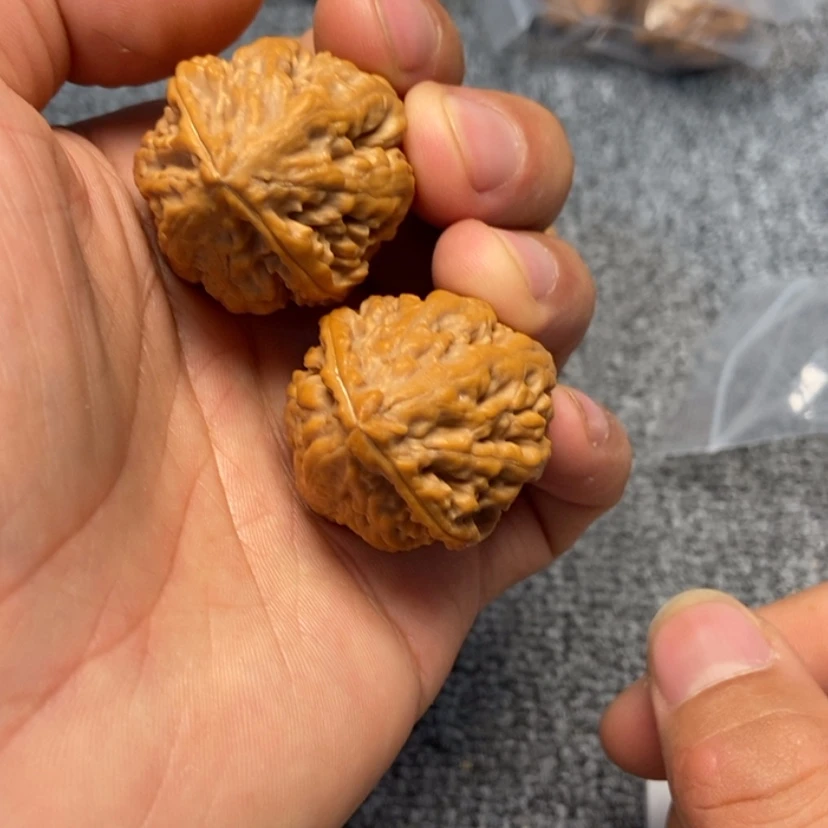 【闪购商品】文玩核桃把件